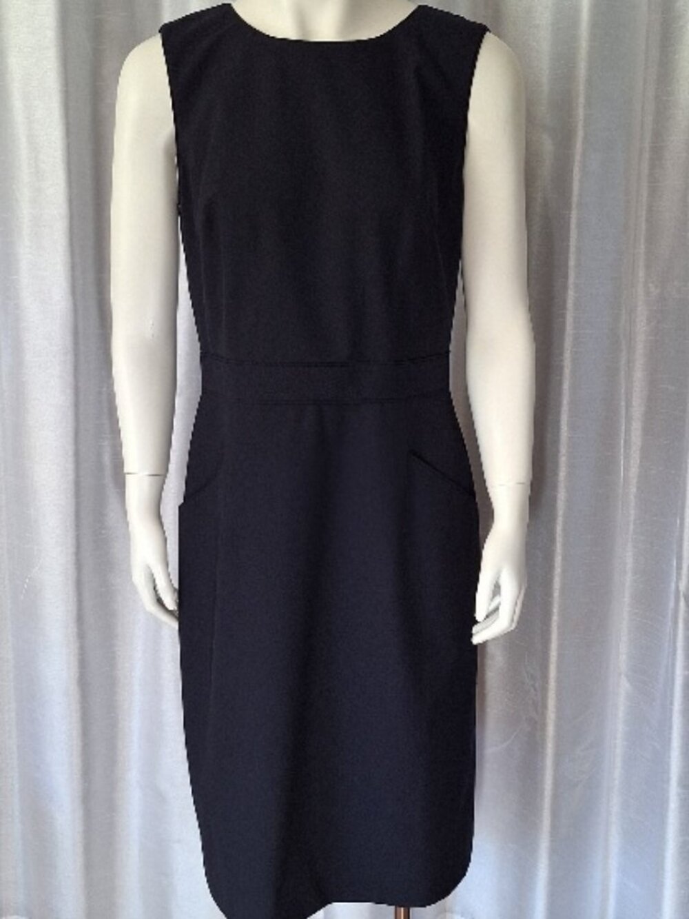 Tory Burch Women NWT new Meryl sleeveless lined navy dress size 10